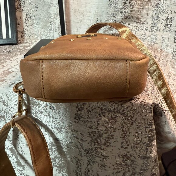 Upcycled LV Sling Bag - Picture 4 of 4